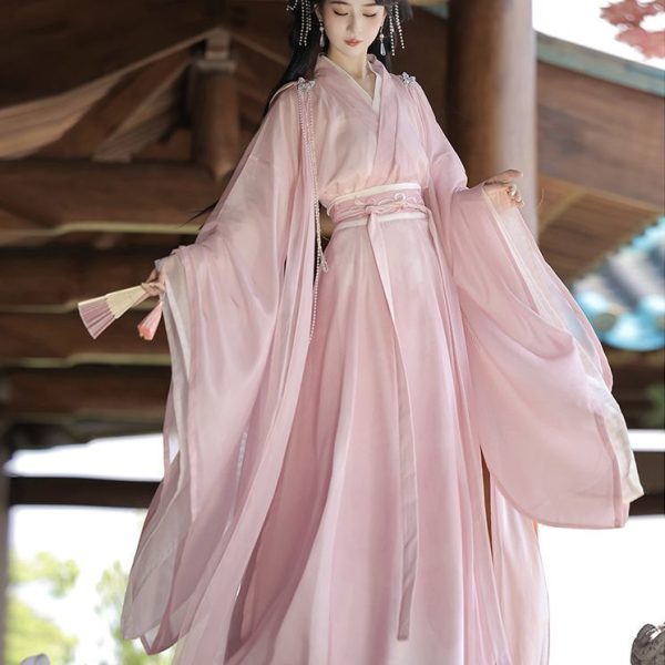 Hanfu (Wei-Jin Dynasty Style)